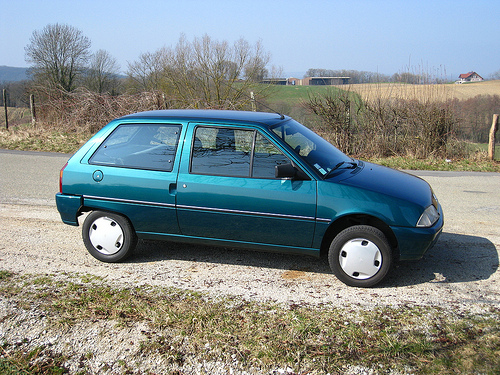 6 Reasons Why You Should Sell Your Old Car