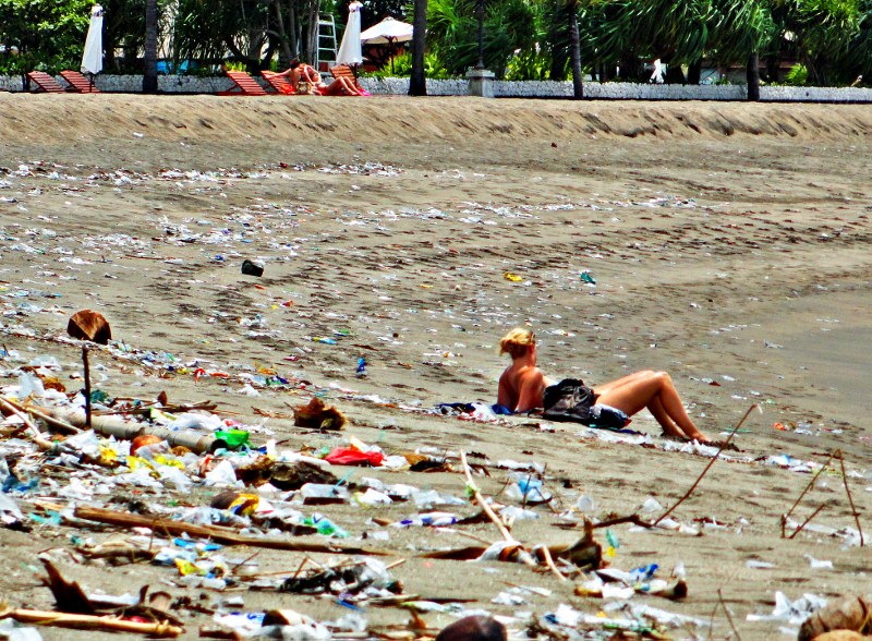 How Waste Management Can Help Australia's Beach Garbage Problem