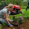 Find The Expert Gardener You Need With Online Convenience