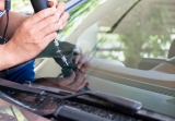 5 Quick Tips for Dealing With a Cracked Windshield